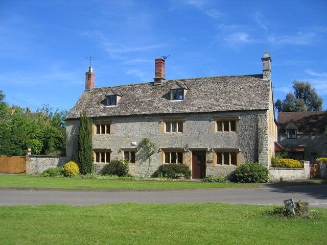 Honington. A typical house in this delightful village, past winner of the best kept village competition.