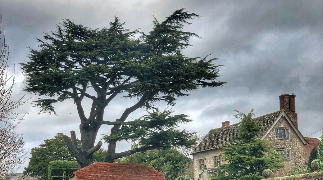 There are some loverly villages when get of the main road and explore.