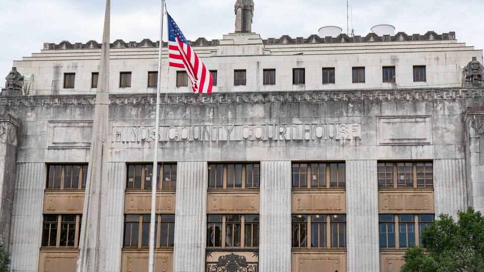Exterior of the Hinds County Courthouse in Jackson, Mississippi