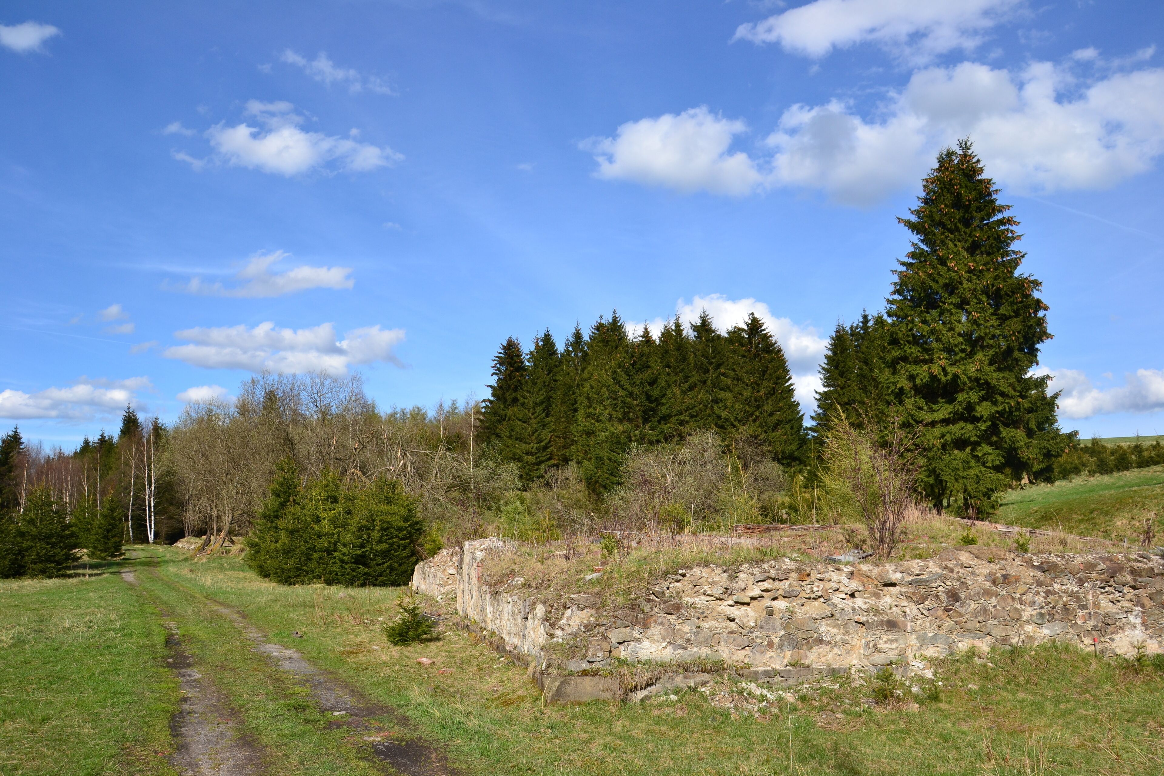 Pozůstatky nádraží