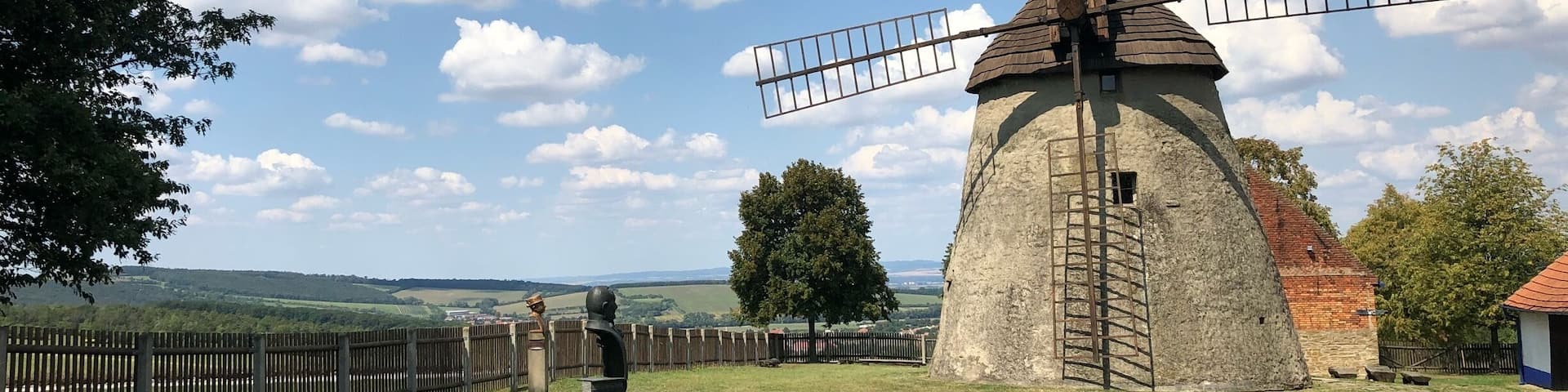 Větrný mlýn Kuželov