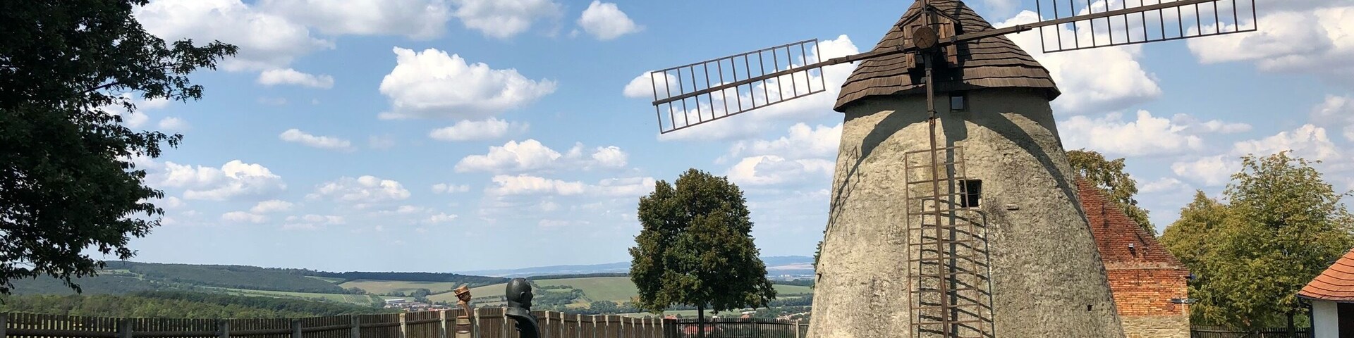 Větrný mlýn Kuželov