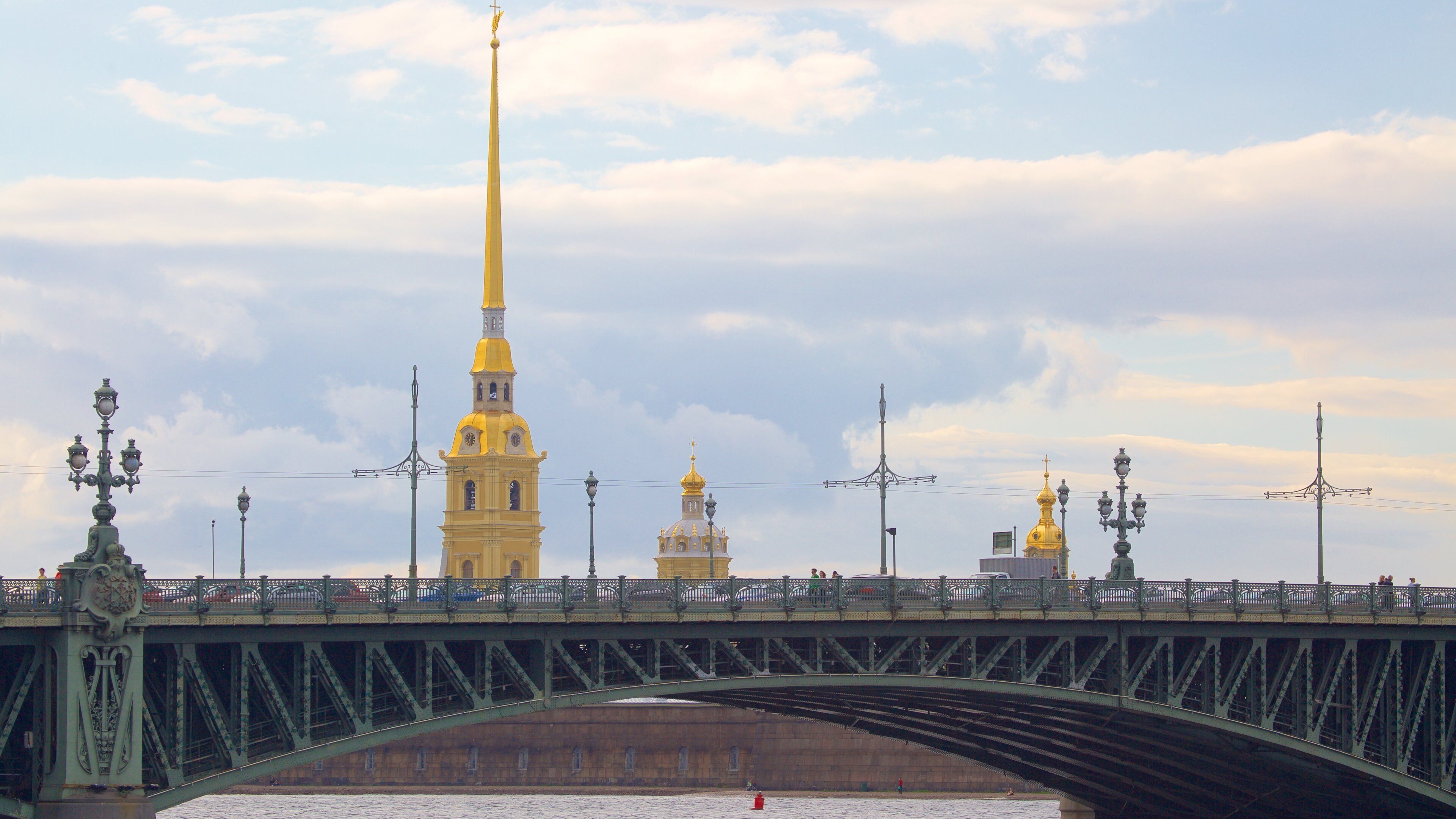 Saint-Pétersbourg et environs mettant en vedette pont