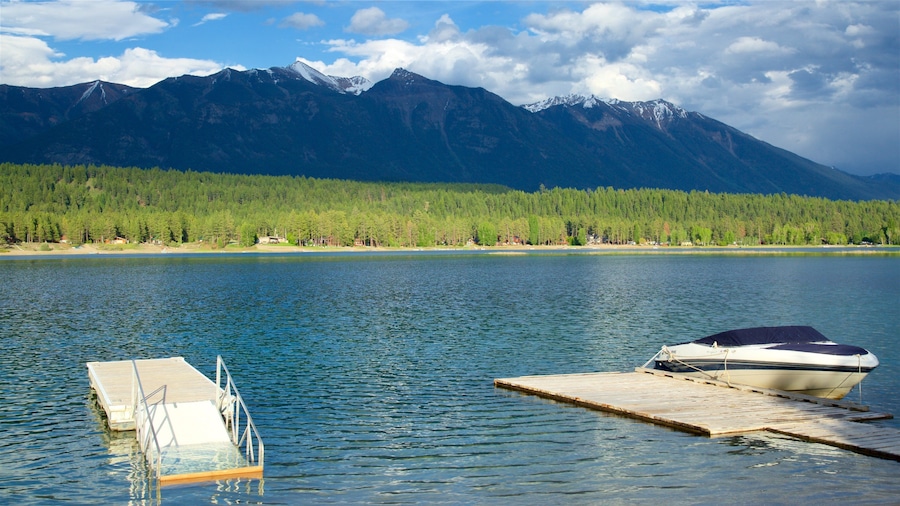 Skookumchuck showing a lake or waterhole, landscape views and tranquil scenes
