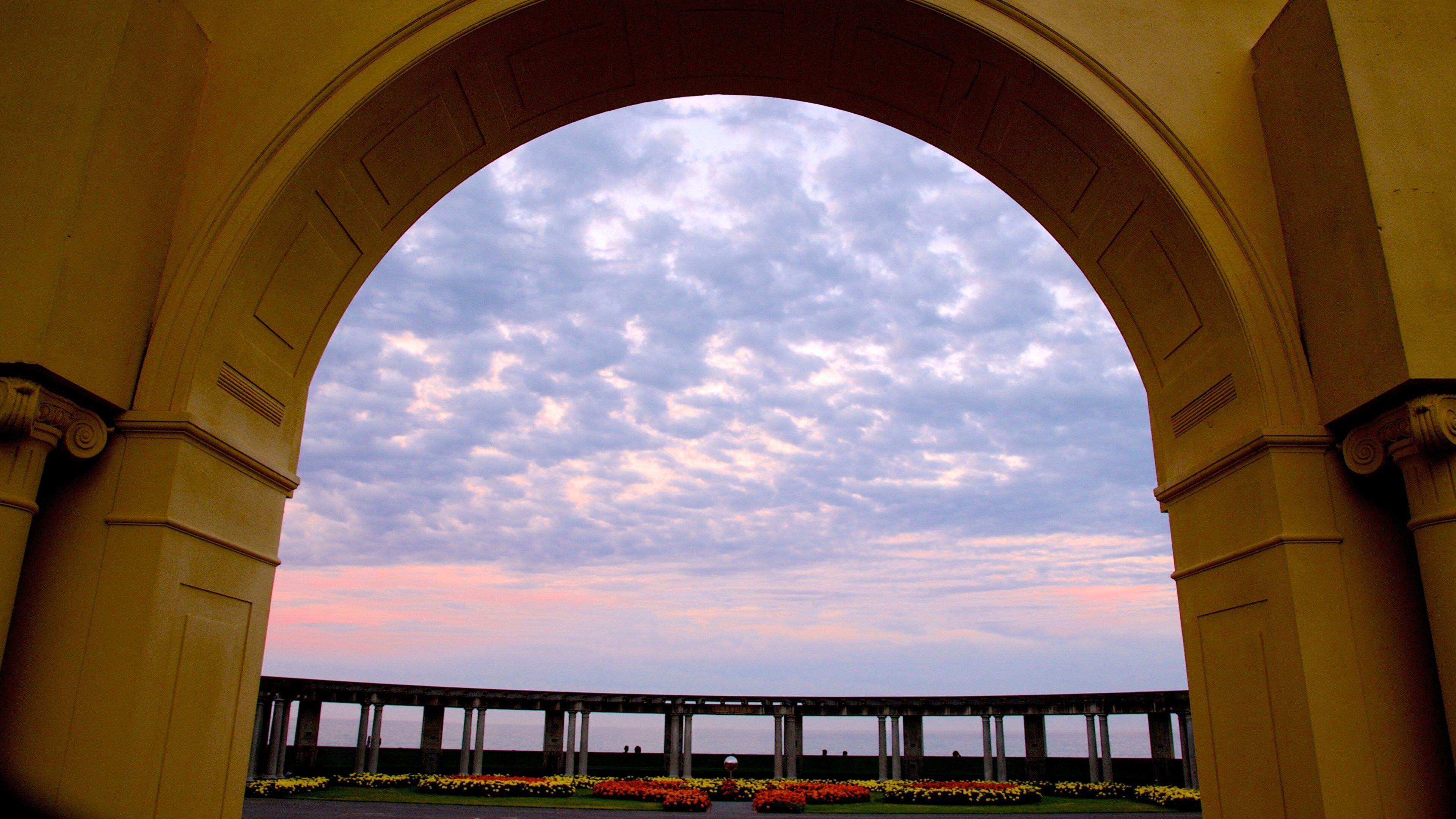 Napier og byder på en solnedgang og en have