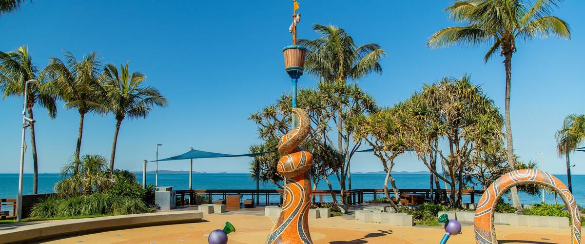 Yeppoon Beach showing outdoor art