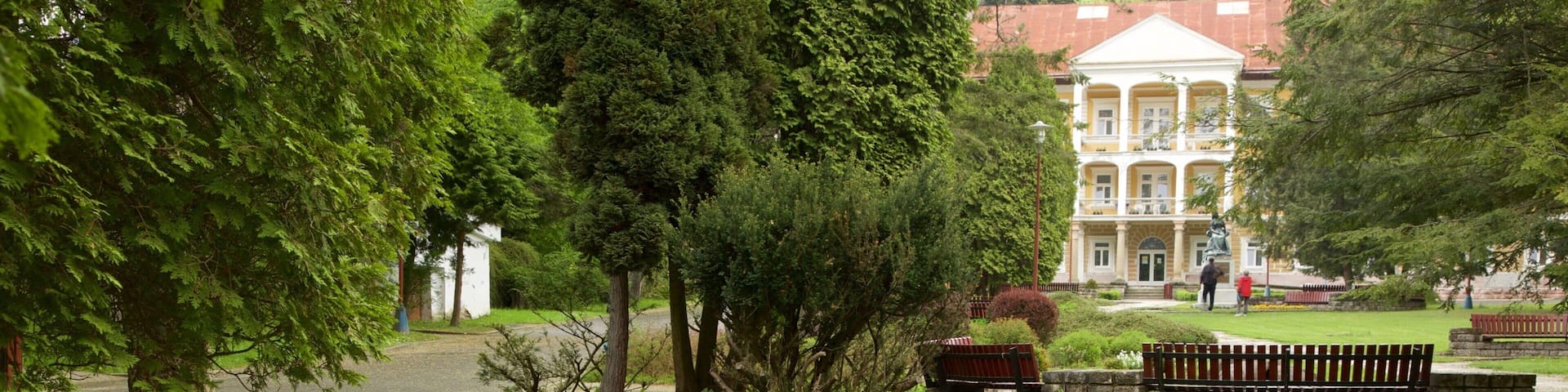 Bardejov which includes a park