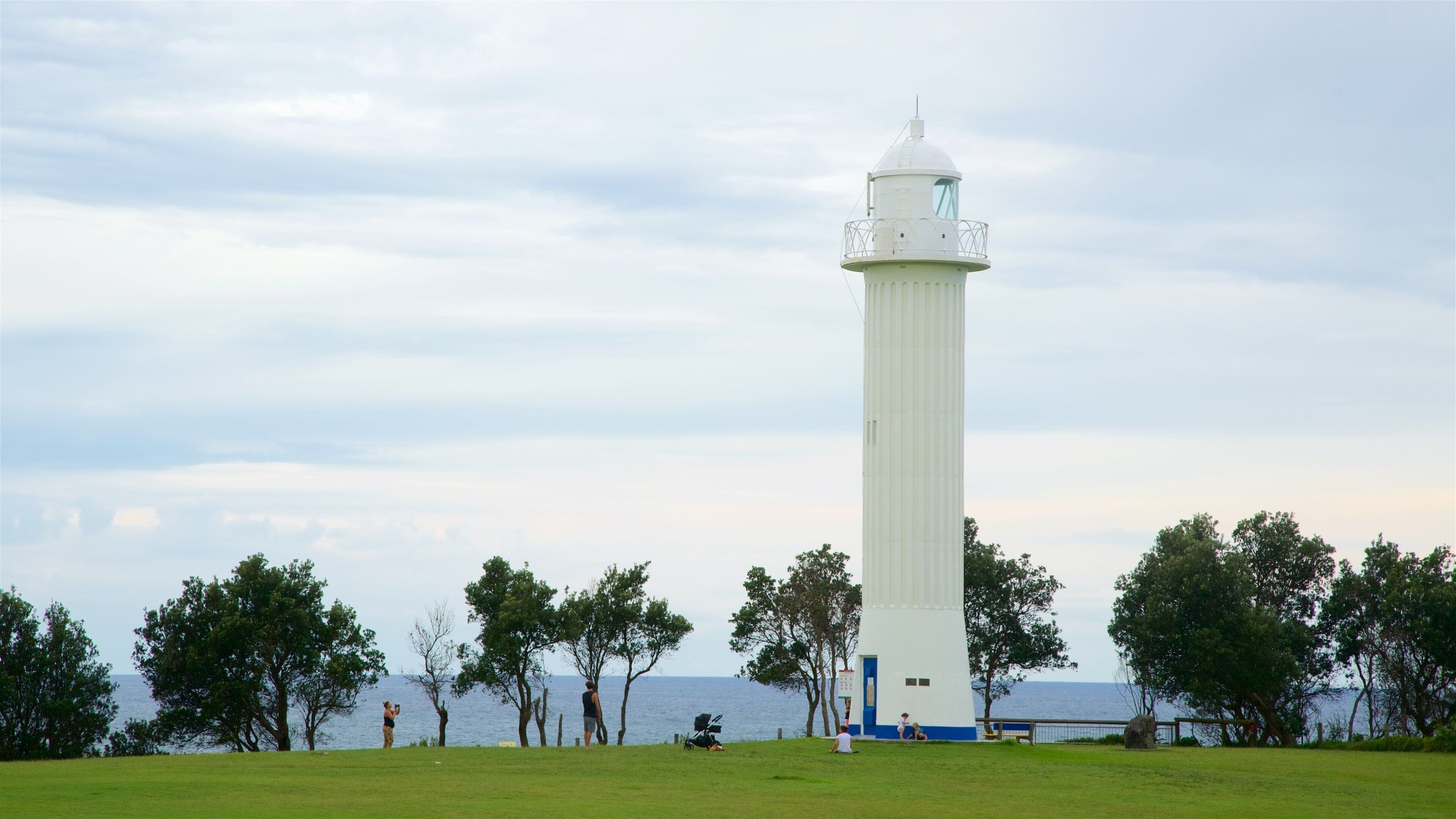 Yamba Lighthouse which includes a lighthouse