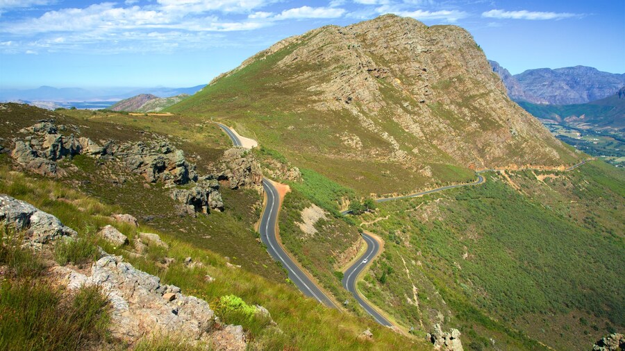 Franschhoek bevat landschappen, bergen en rondrijden