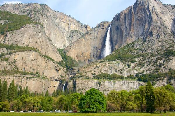 Lower Yosemite Falls which includes a waterfall and mountains