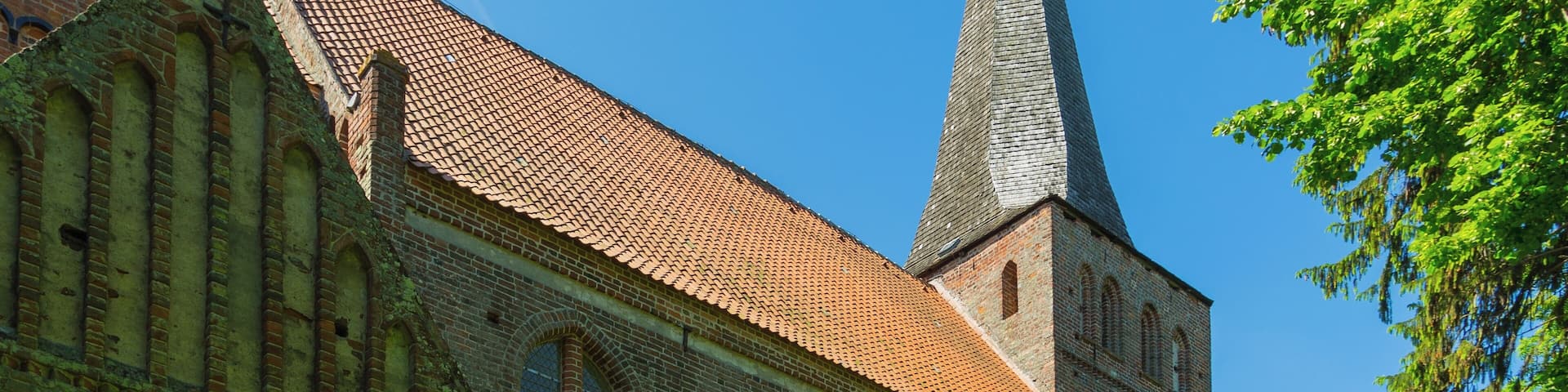 The Protestant St Mary Magdalene Church (St.-Maria-Magdalena-Kirche) in Vilmnitz, district of Putbus, Landkreis Vorpommern-Rügen, Mecklenburg-Vorpommern, Germany. The church is a listed cultural heritage monument.