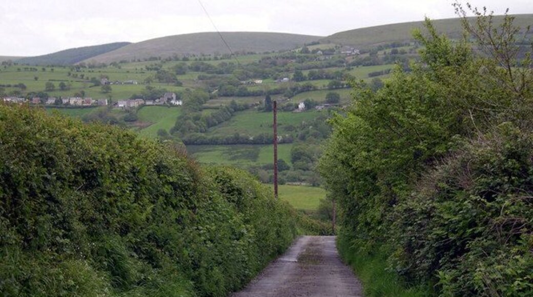 Road to Plas Mawr from Plas Uchaf