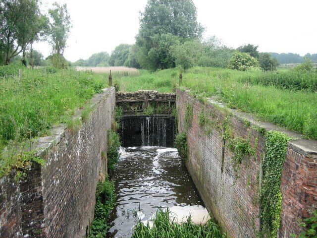 Disused Lock Disused lock on the now abandoned North Walsham and Dilham Canal by Ebridge Mill. Once this canal would have connected to the Norfolk Broads and the sea.