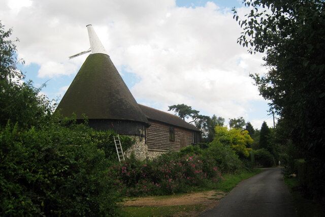 Frith Farm Oast, Otterden, Kent Single round kiln oast house, with flint walls.