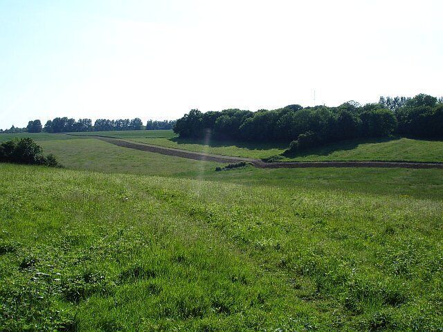 Cleared strip. This seems to be a continuation of the cleared ground seen in 183748 and 183751. It has to be for a pipeline or something.