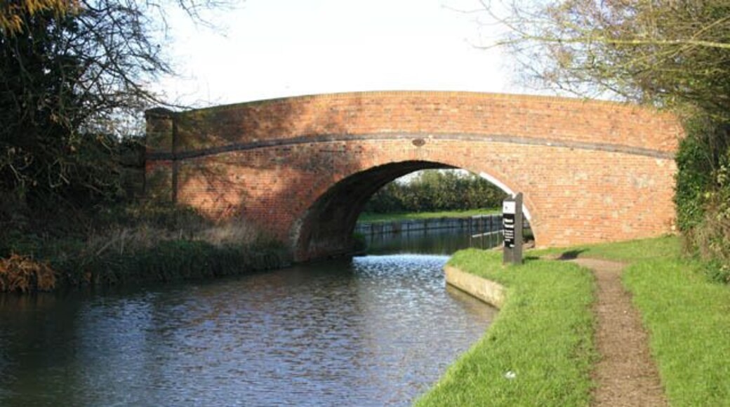 Bridge over Grand Union Canal above Foxton Locks