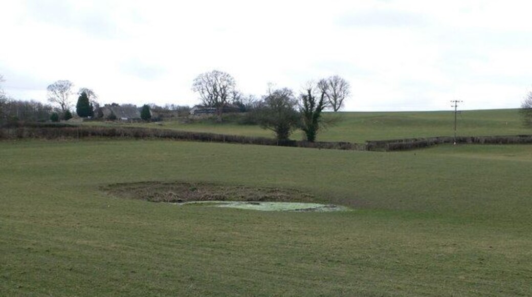 Dewpond? Possibly a dewpond near Nantclwyd Uchaf, Graigadwywynt. An artificial pond for feeding livestock.