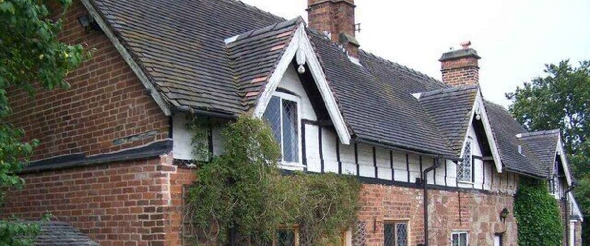 Cottages in Standon.