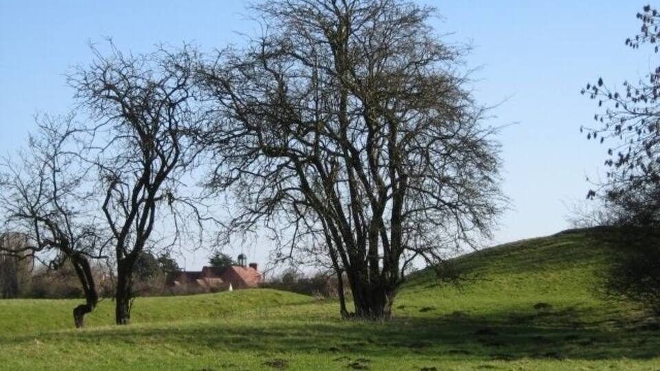 Across The Toot Early March view across The Toot looking towards Holy Thorn House at the corner of Oakhill Road and Holy Thorn Lane.
