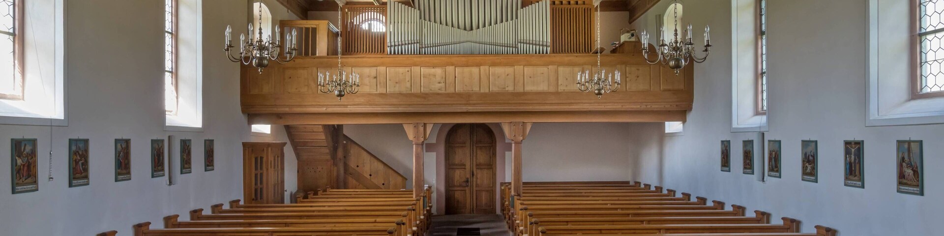 St. Andreas in Furtwangen Neukirch Blick zum Haupteingang