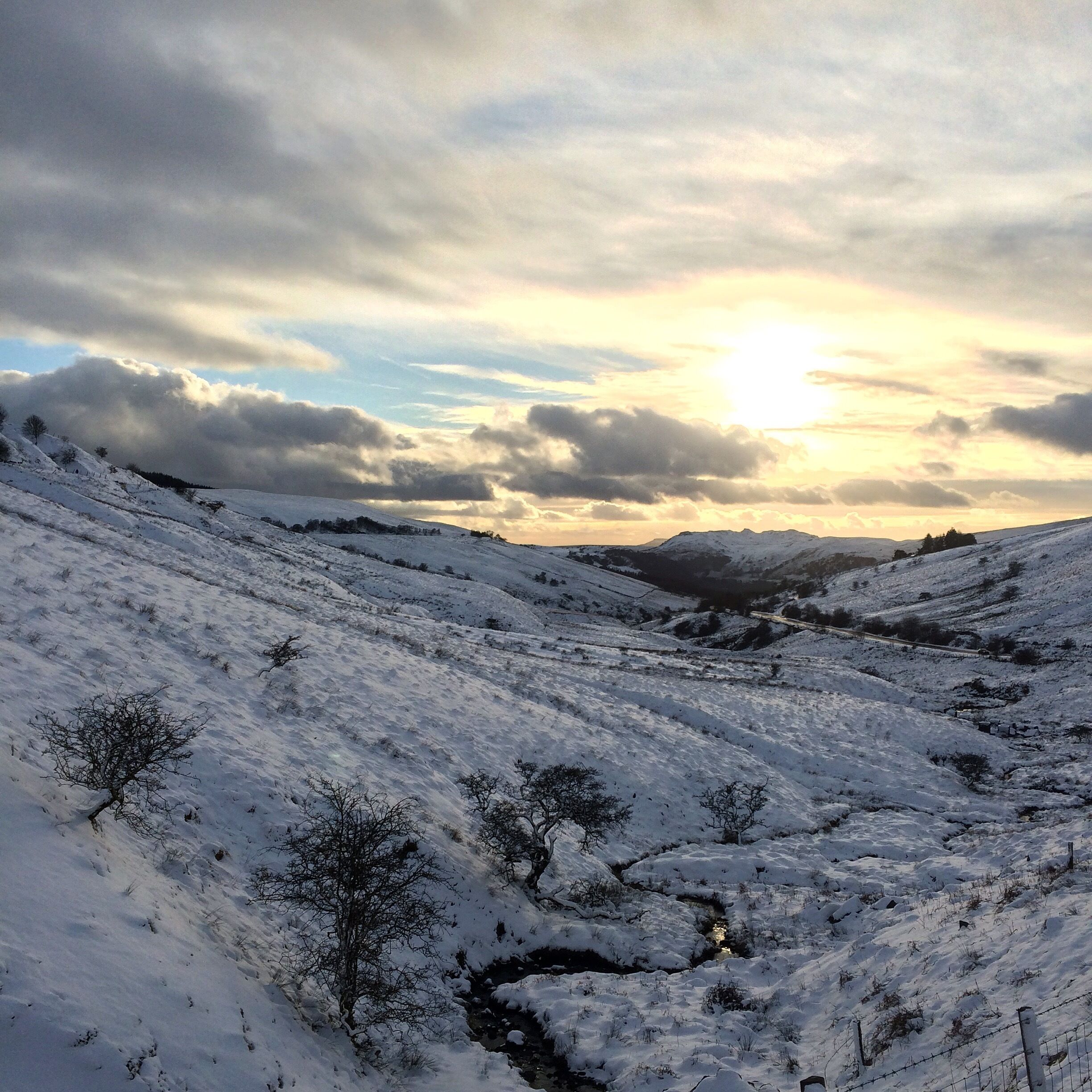 Nant Tywynni o Fwlch Bryn-rhudd
