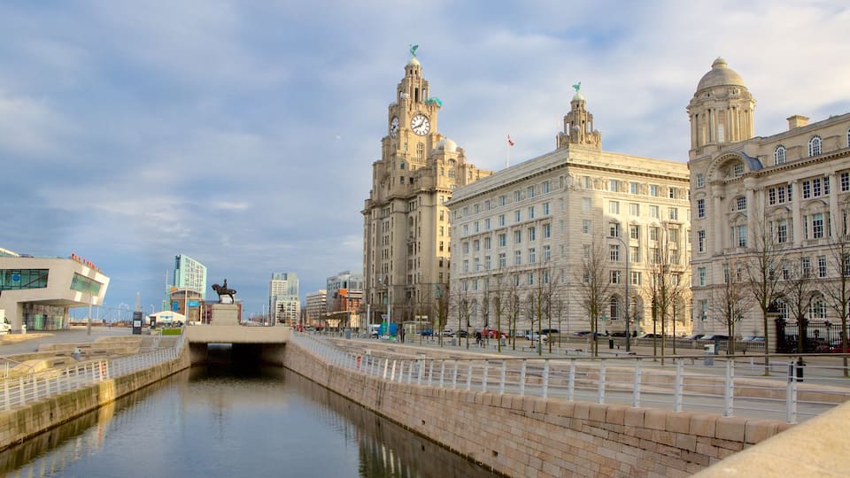Liverpool showing a city and a river or creek