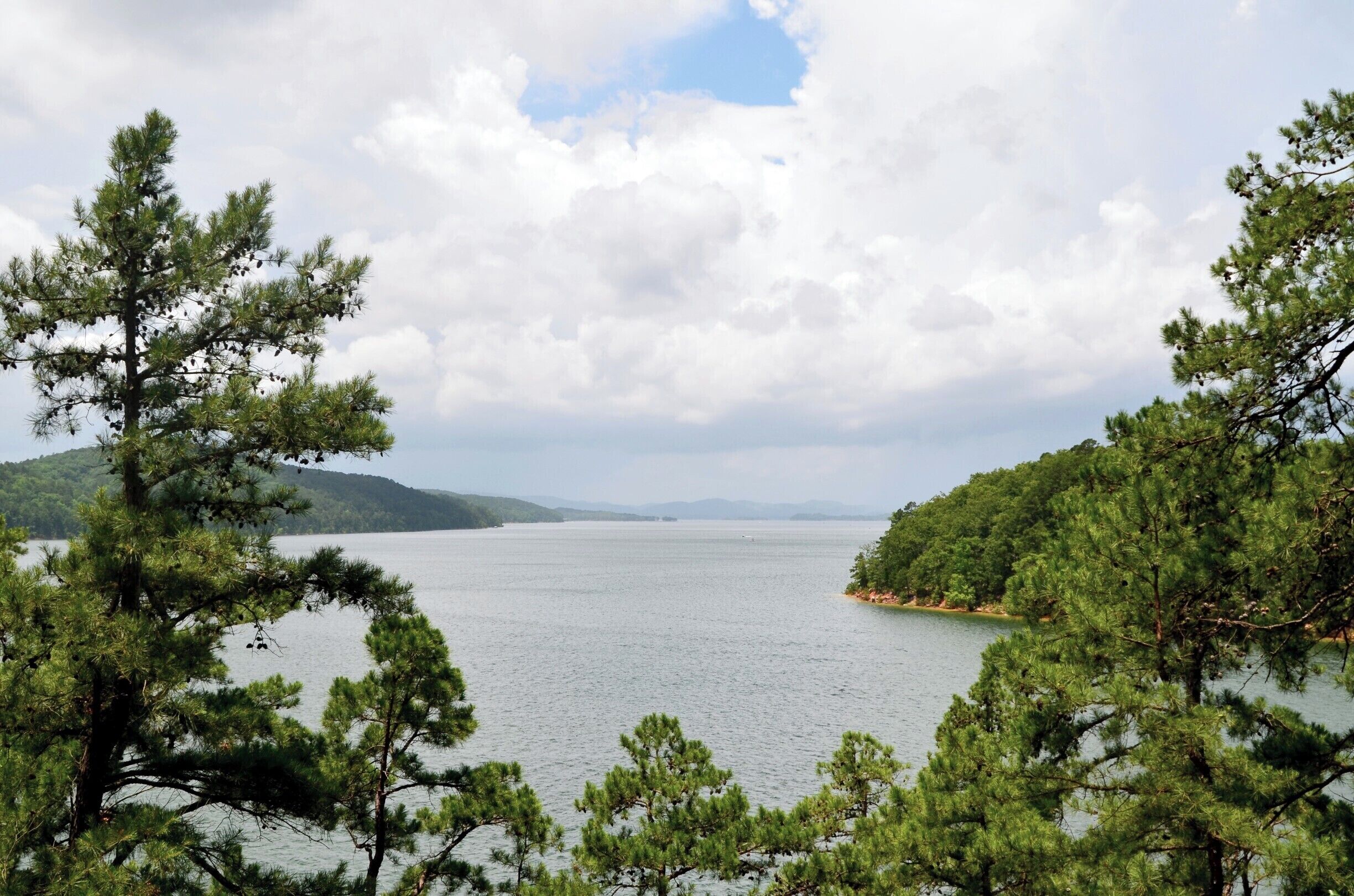 My husband, friends and I planned our annual camping trip. Lake Ouachita State Park was this years park of choice. Its located about an hour and a half outside Little Rock. This is photo was taken from the Point 50 Overlook on the Caddo Bend Trail. #waterlust