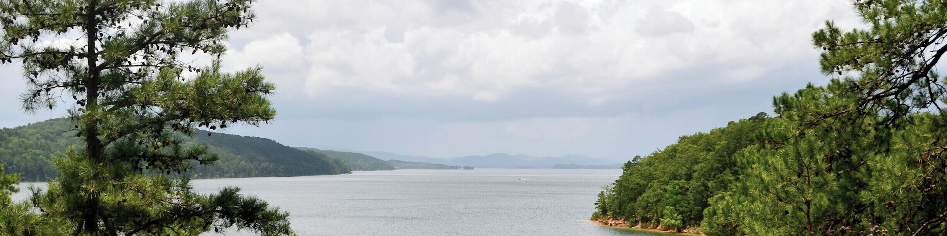 My husband, friends and I planned our annual camping trip. Lake Ouachita State Park was this years park of choice. Its located about an hour and a half outside Little Rock. This is photo was taken from the Point 50 Overlook on the Caddo Bend Trail. #waterlust