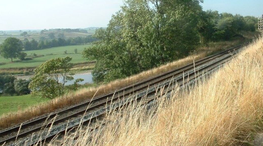 Settle Carlisle Railway. Alongside the River Eden