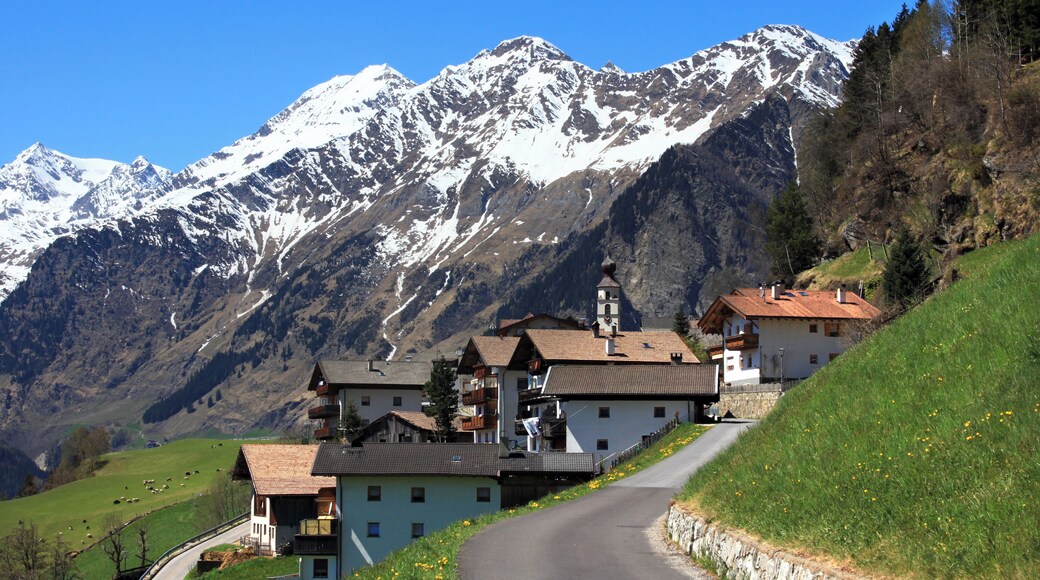 Romantisches Stuls (1332m.ü.M.) oberhalb von Moos in Passeier in Südtirol.