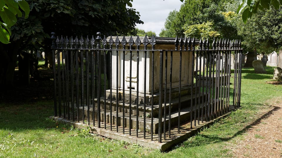 Fenced table tomb in St Peter's churchyard in the village of St Peter's in the civil parish of Broadstairs and St Peter's in Kent, England. Software: RAW file lens-corrected, optimized and converted to JPEG with DxO OpticsPro 10 Elite, and likely further optimized and/or cropped and/or spun with Adobe Photoshop CS2.