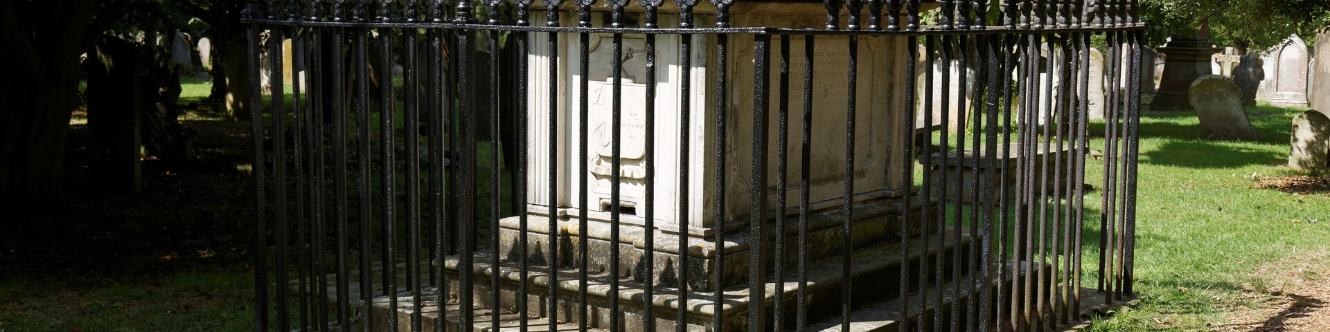 Fenced table tomb in St Peter's churchyard in the village of St Peter's in the civil parish of Broadstairs and St Peter's in Kent, England. Software: RAW file lens-corrected, optimized and converted to JPEG with DxO OpticsPro 10 Elite, and likely further optimized and/or cropped and/or spun with Adobe Photoshop CS2.