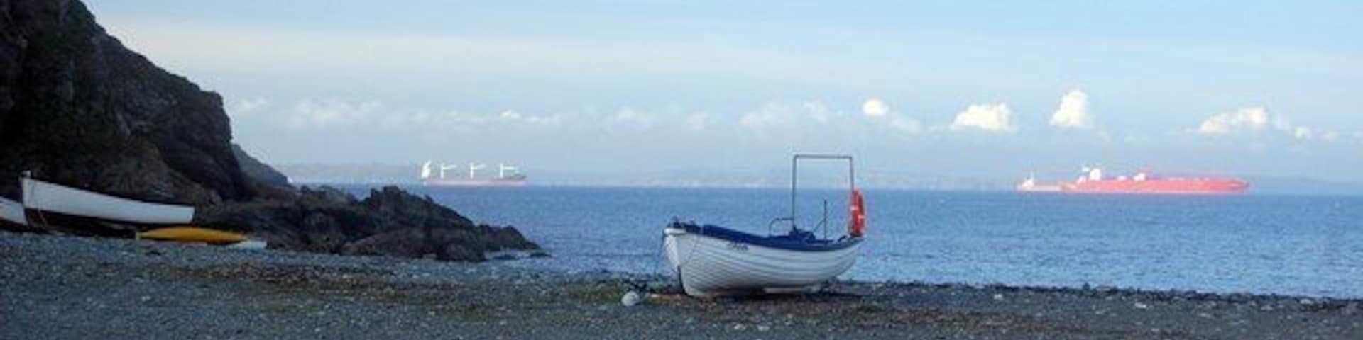 Beach at Porthallow Porthallow marks the half-way point on the long distance South-West Coastal Path.
