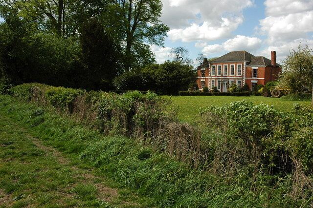 Norchard House, Peopleton Norchard House is an impressive Queen Anne house with Georgian additions, it is situated on the edge of the village of Peopleton.