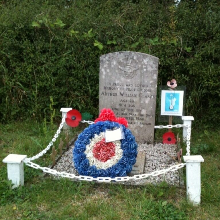 Just outside Newchurch is the single grave to a hero of the Battle of Britain killed nearby when his Hurricane was shot down over Kent. Pilot Officer Arthur William Clarke was only 20 when he was killed in action. RIP. 