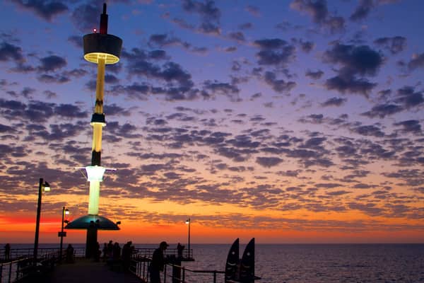 Adélaïde qui includes coucher de soleil, vues et vues littorales