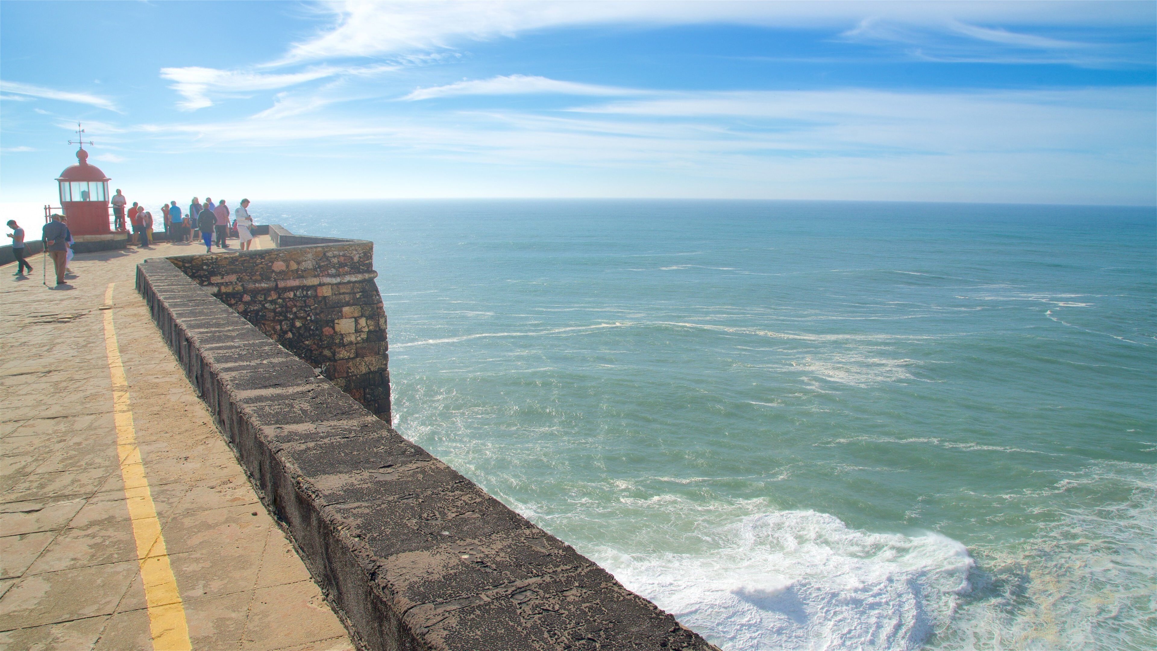 Nazaré Lighthouse which includes views, general coastal views and a lighthouse