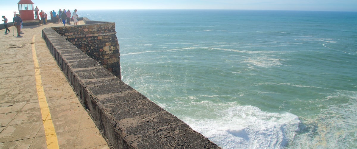 Nazaré Lighthouse which includes views, general coastal views and a lighthouse