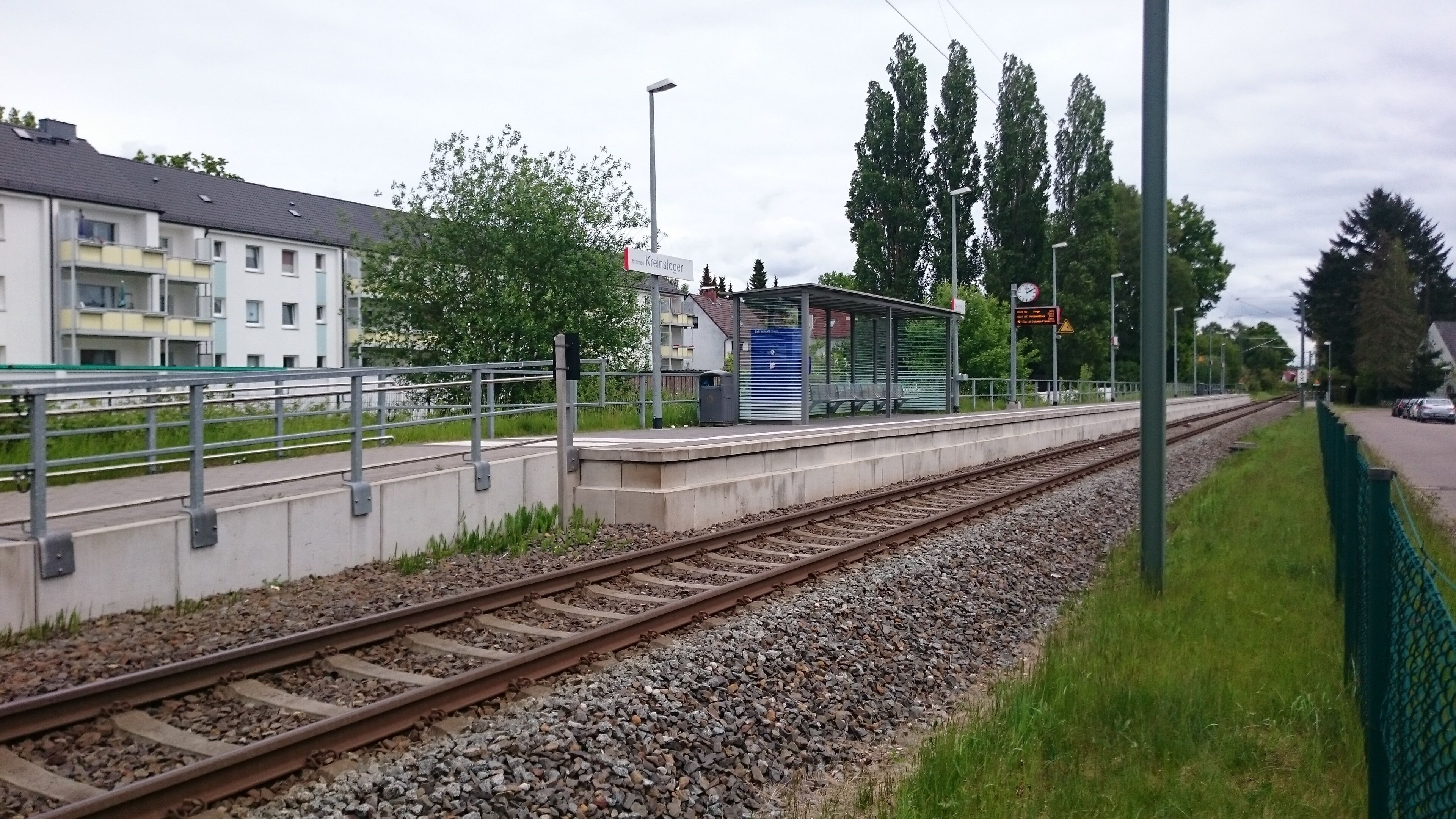 Haltepunkt Bremen Kreinsloger der Farge-Vegesacker Eisenbahn, bedient von der RS1