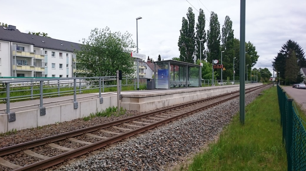 Haltepunkt Bremen Kreinsloger der Farge-Vegesacker Eisenbahn, bedient von der RS1
