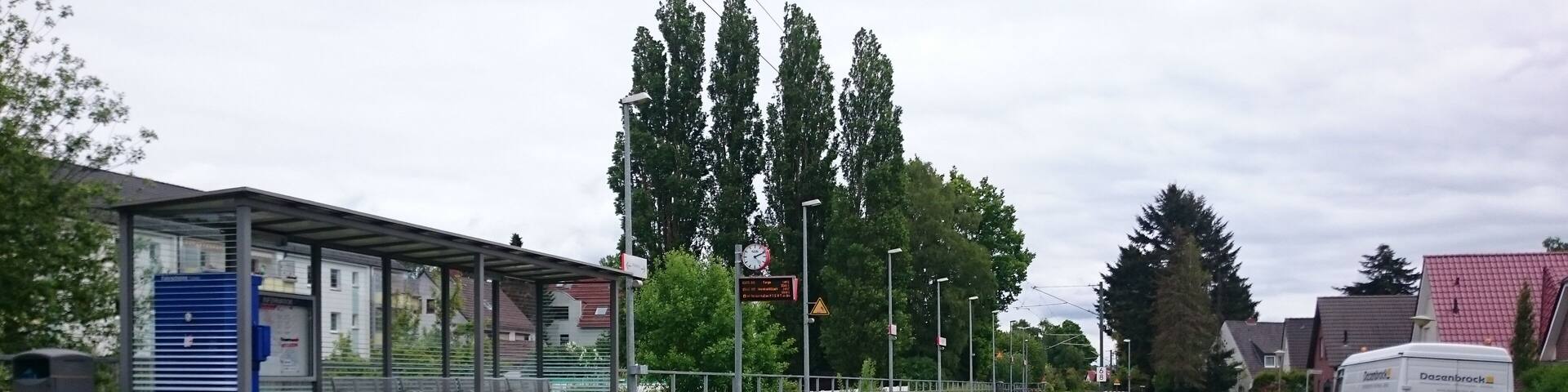 Haltepunkt Bremen Kreinsloger der Farge-Vegesacker Eisenbahn, bedient von der RS1