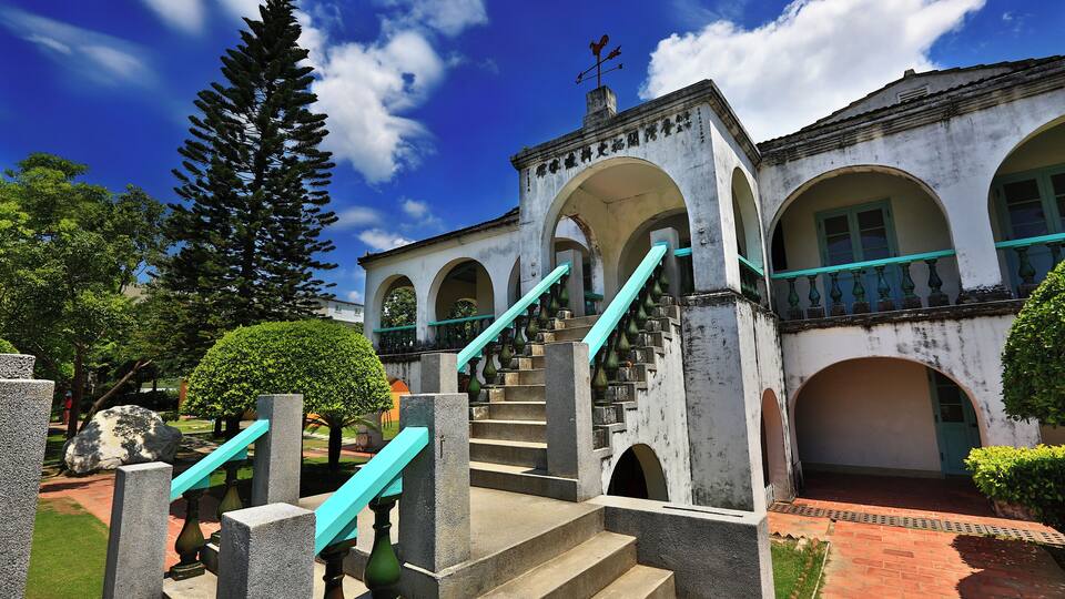 This is a photo of a monument in Taiwan identified by the ID