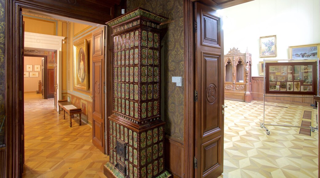 Bucharest which includes interior views and art