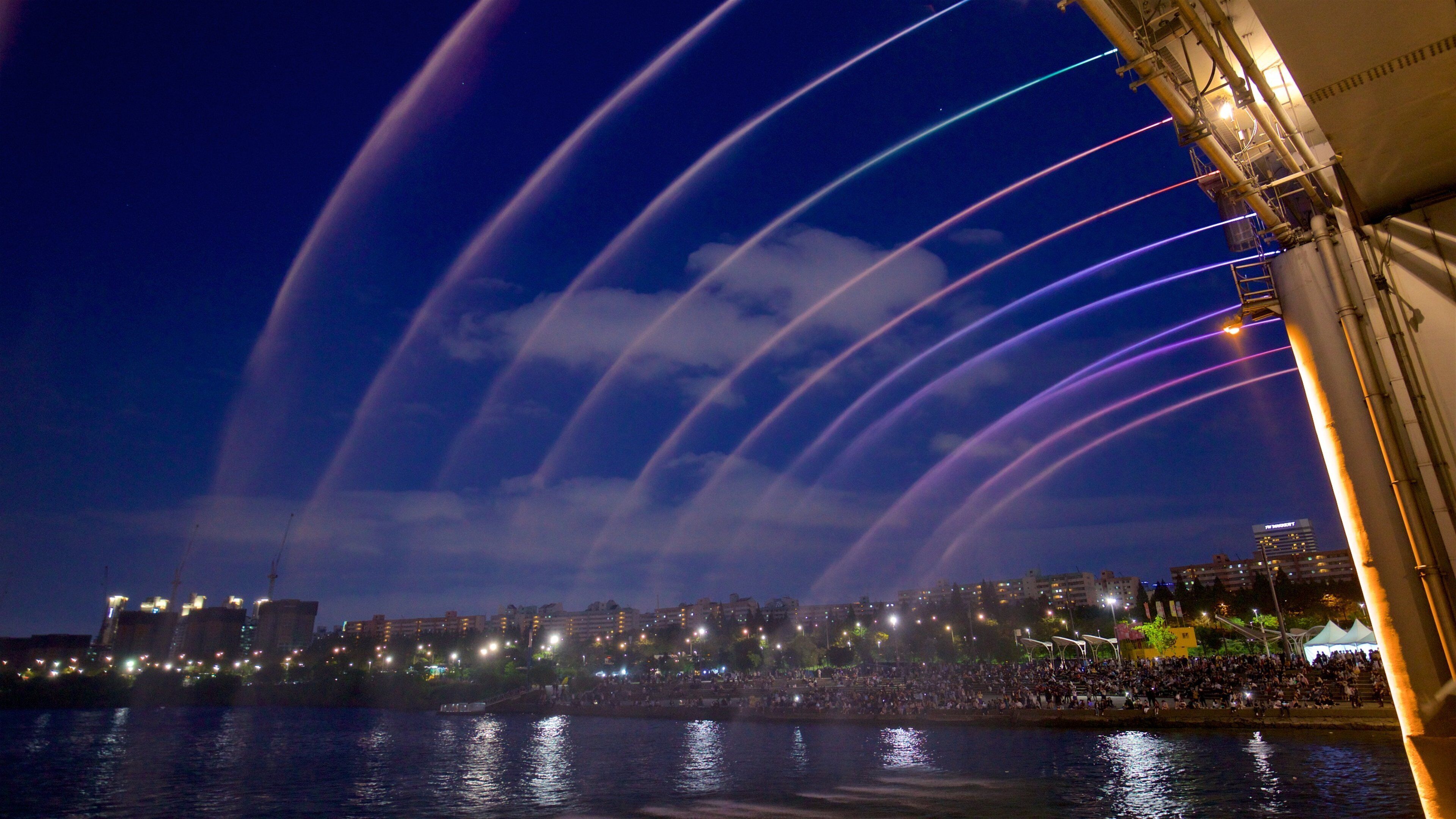 Seocho-gu som visar en stad, nattliv och en å eller flod