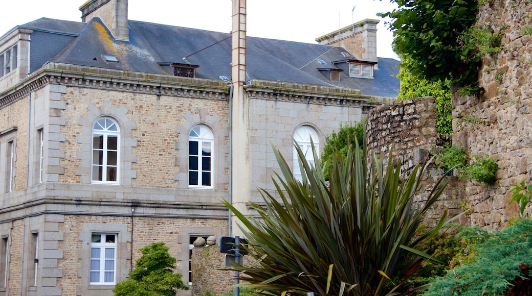 Avranches showing a city