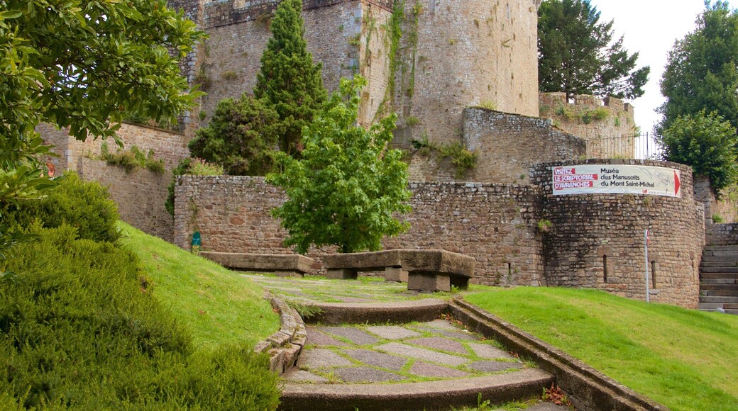 Château d\'Avranches showing heritage elements and building ruins