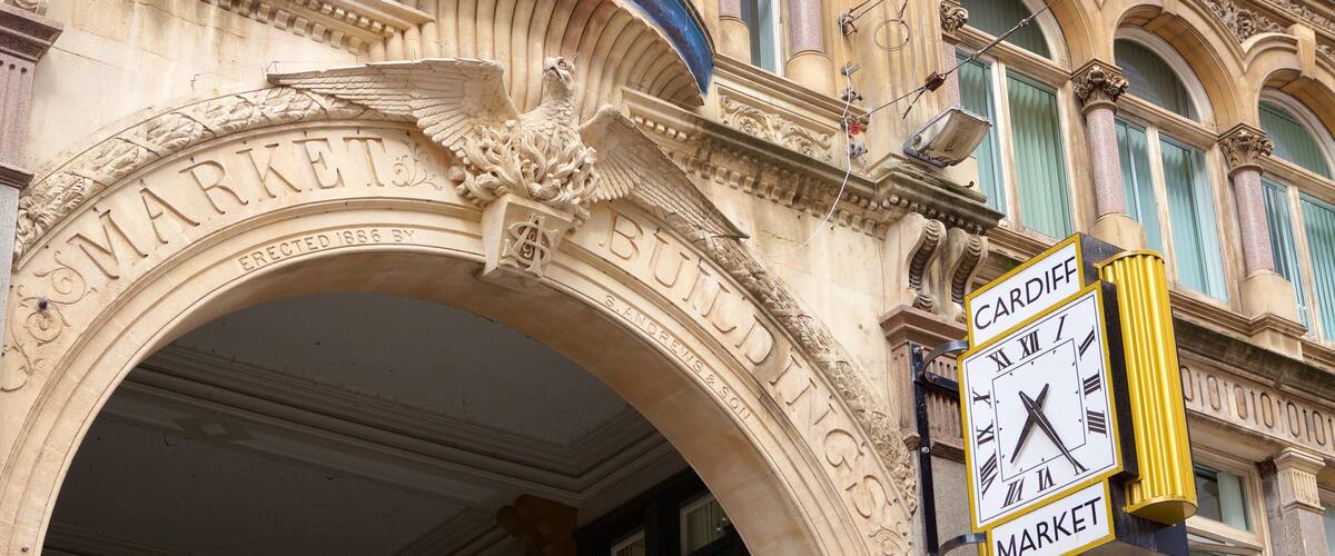 Cardiff que inclui sinalização