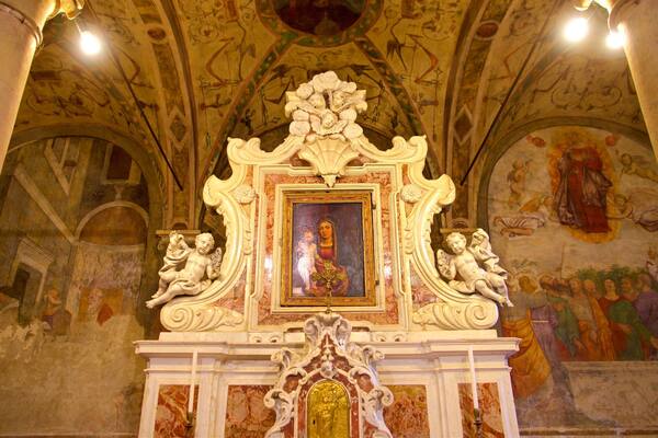 Padua Provinz mit einem religiöse Aspekte, Innenansichten und Geschichtliches