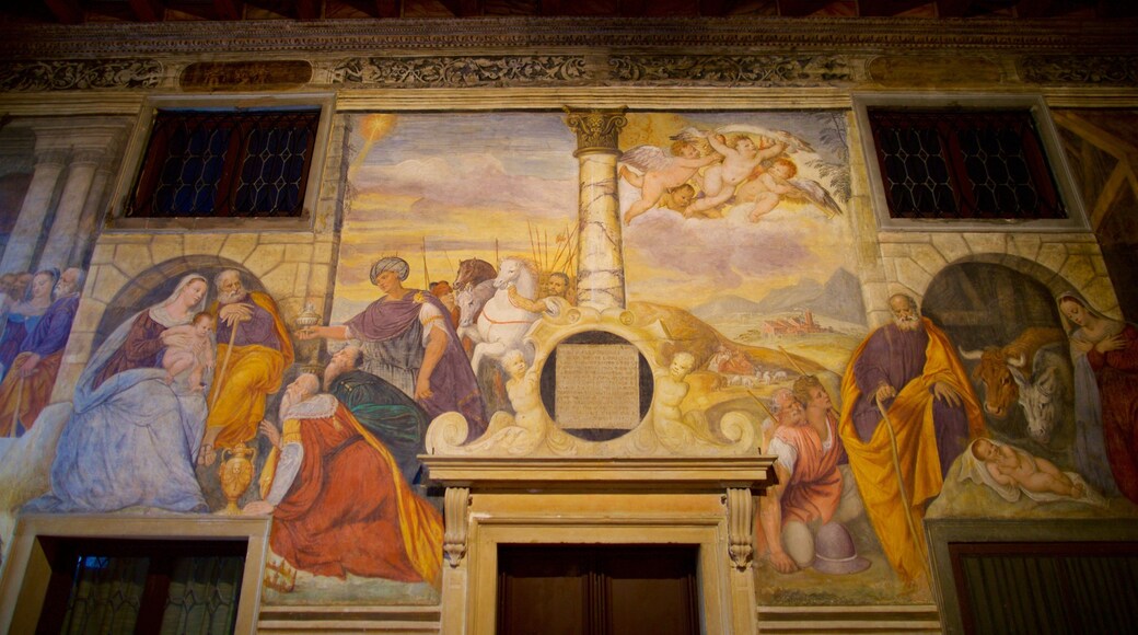 Padova featuring religious elements, interior views and art