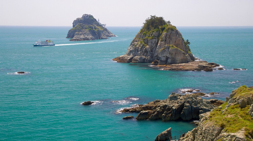 Pusan presenterar båtkörning, öfoton och kustutsikter